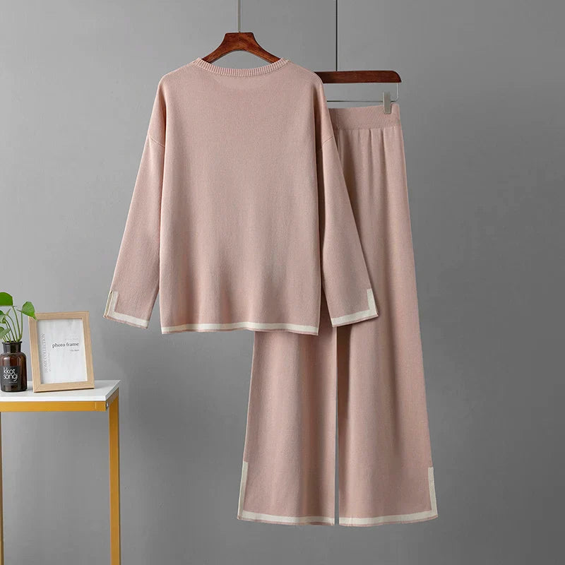 Conjunto Feminino de Malha Bissau